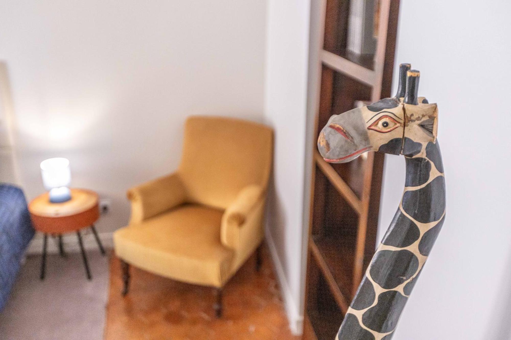 Old Town Apartment *