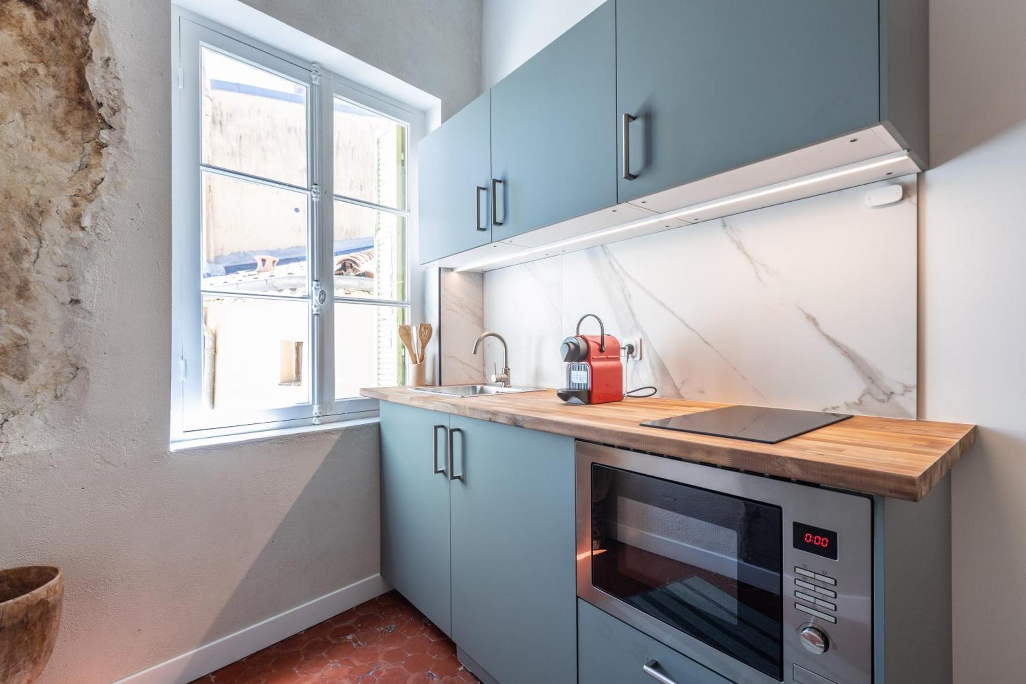 Old Town Apartment *