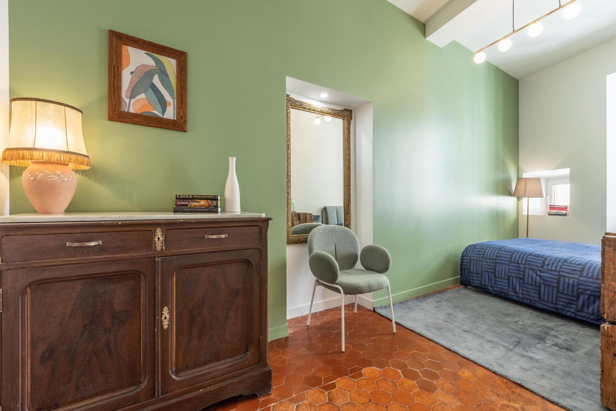 Old Town Apartment